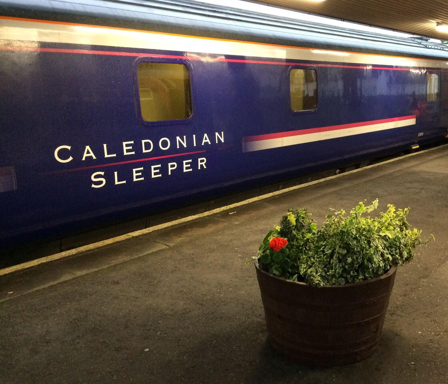 Caledonian Sleeper in Fort William ©Noord West Express